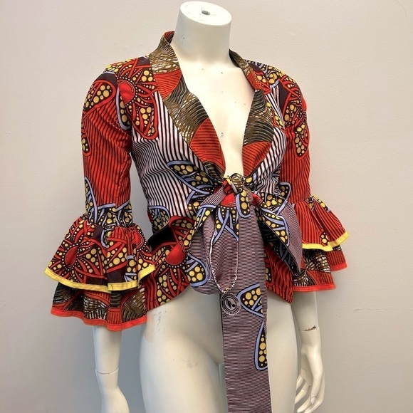 Gorgeous Vintage Boho Multiwear Multicolored Blouse with Ruffle Sleeves. - Picture 8 of 12